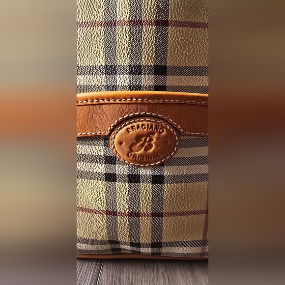 Braciano Leather Trim Plaid Classic British Preppy Crossbody Shoulder Beige Bag - Picture 3 of 13